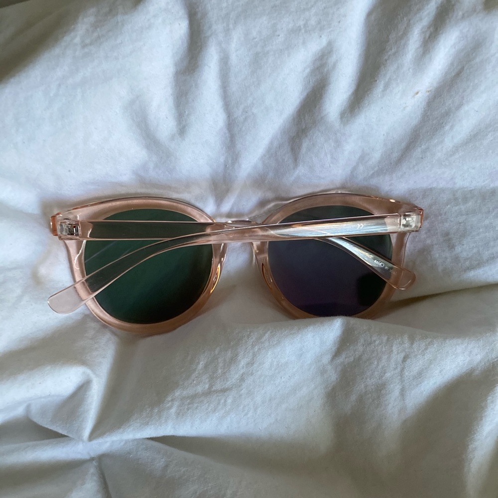 Peach sunglasses - Picture 2 of 4